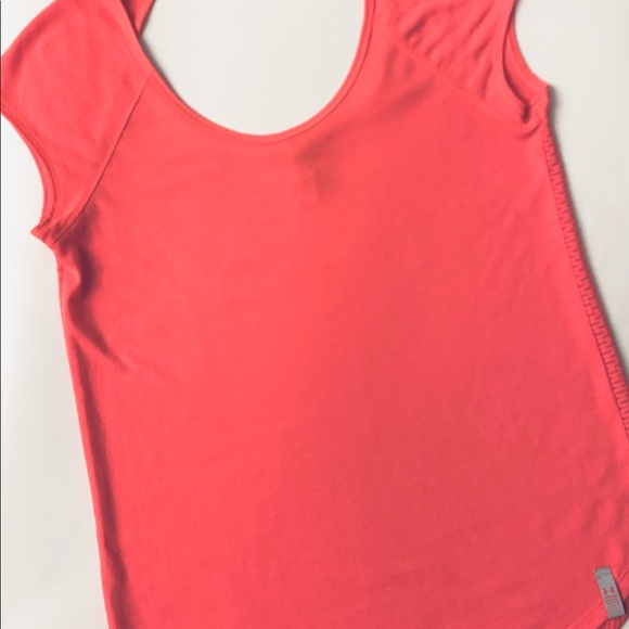 Under Armour “Fly-By” Open Back Shirt - Picture 5 of 7